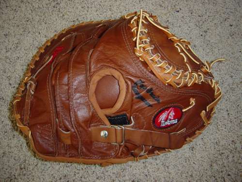 Nokona CM225K Kangaroo Leather Catchers Mitt Back